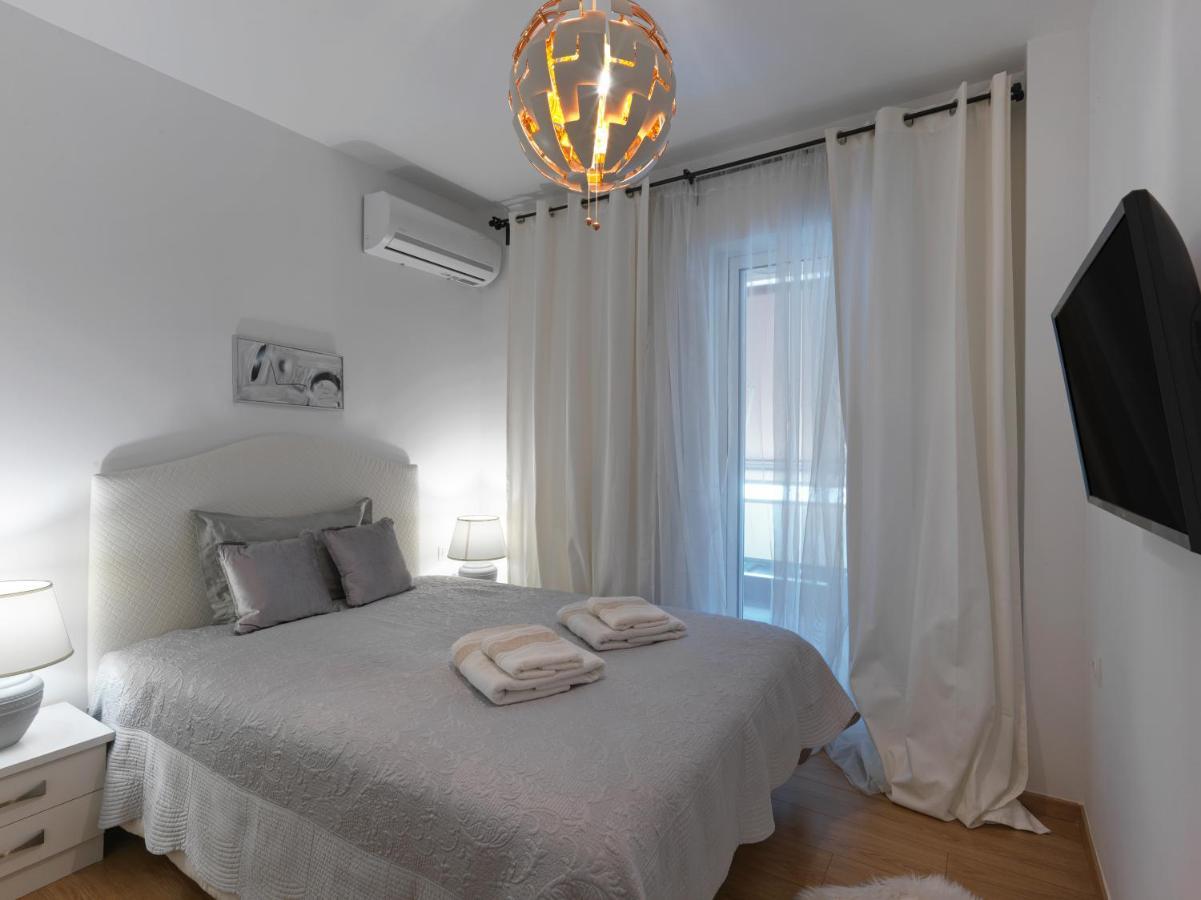Elegant Apartment In Glyfada Athen Exterior foto